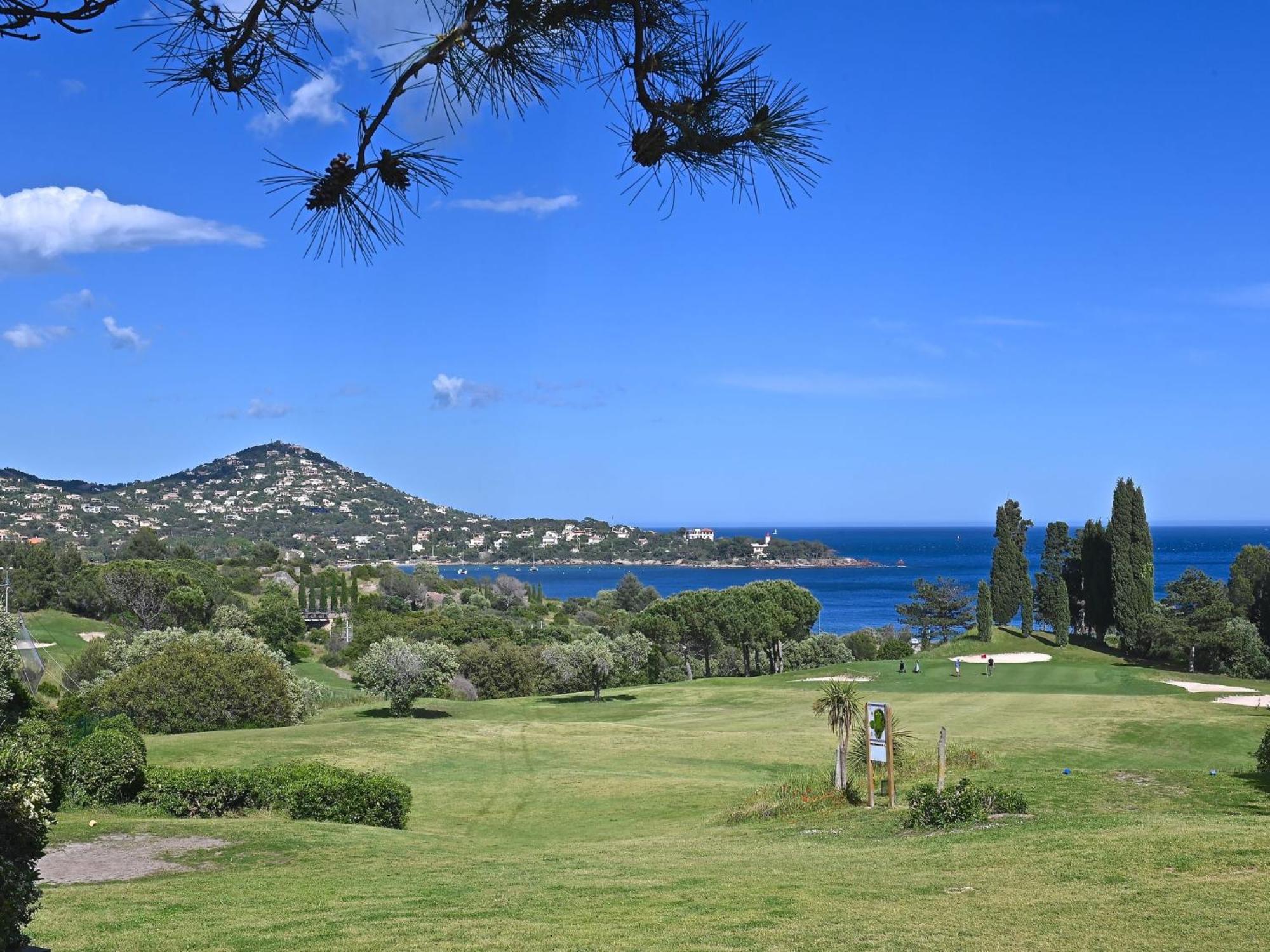 Apartment Village Cap Esterel - L'Esquinade-31 By Interhome Saint-Raphael  Bagian luar foto