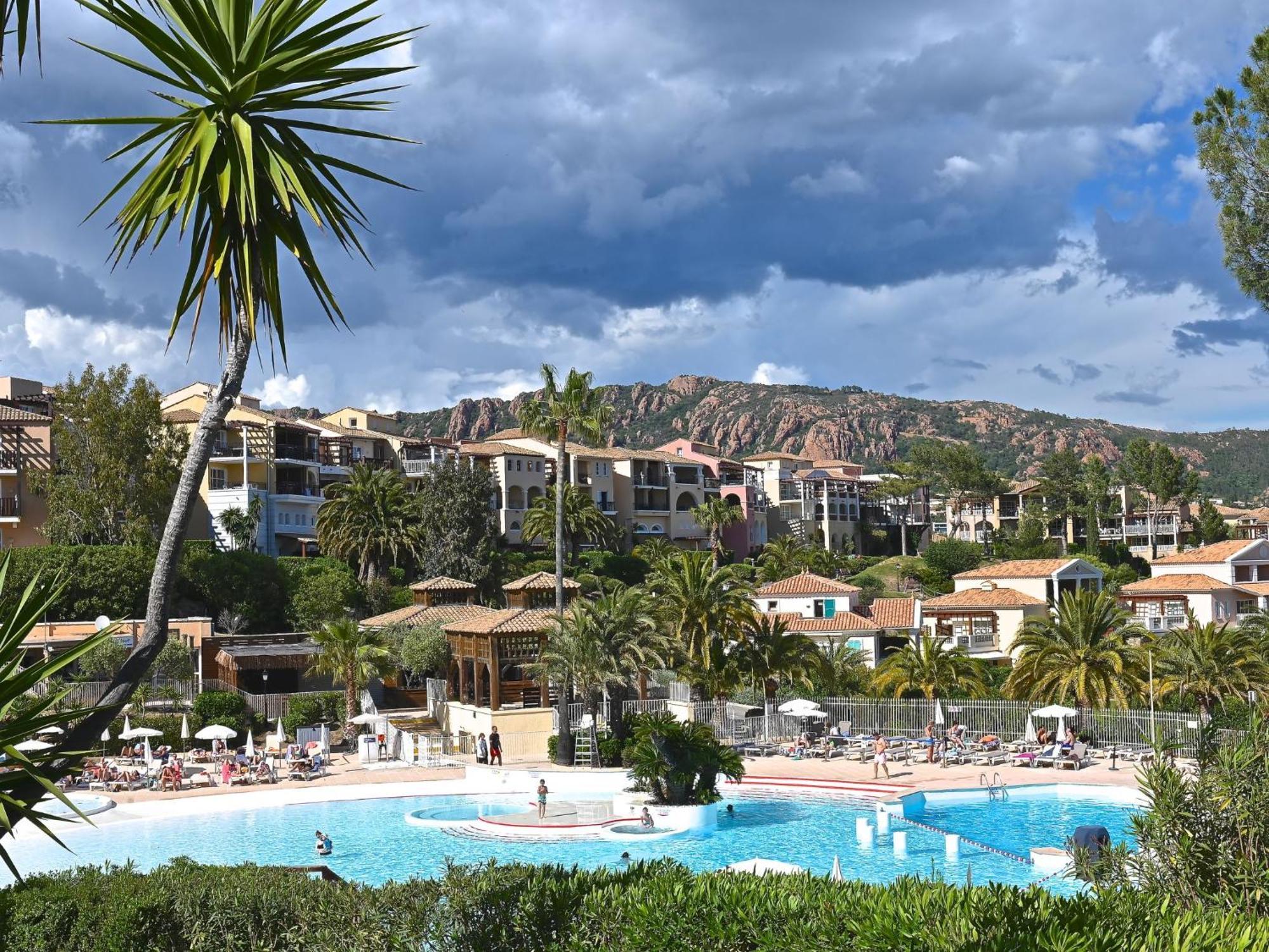 Apartment Village Cap Esterel - L'Esquinade-31 By Interhome Saint-Raphael  Bagian luar foto